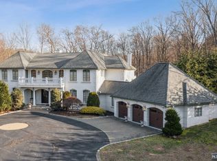 1143 High Mountain Rd, Franklin Lakes, NJ 07417