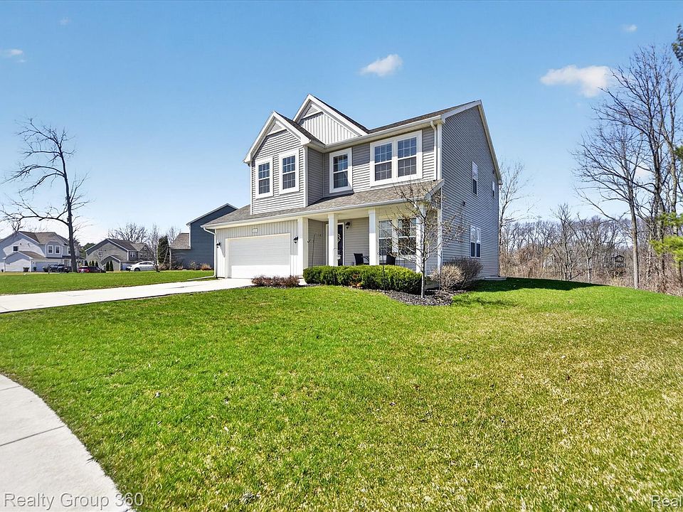 1st image of 16121 River Ridge Trl