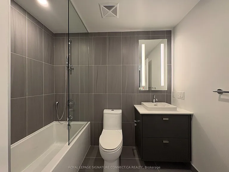 858 Dupont St #608 — Photo 9