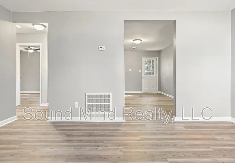 1401 Sportsman Trl — Photo 4