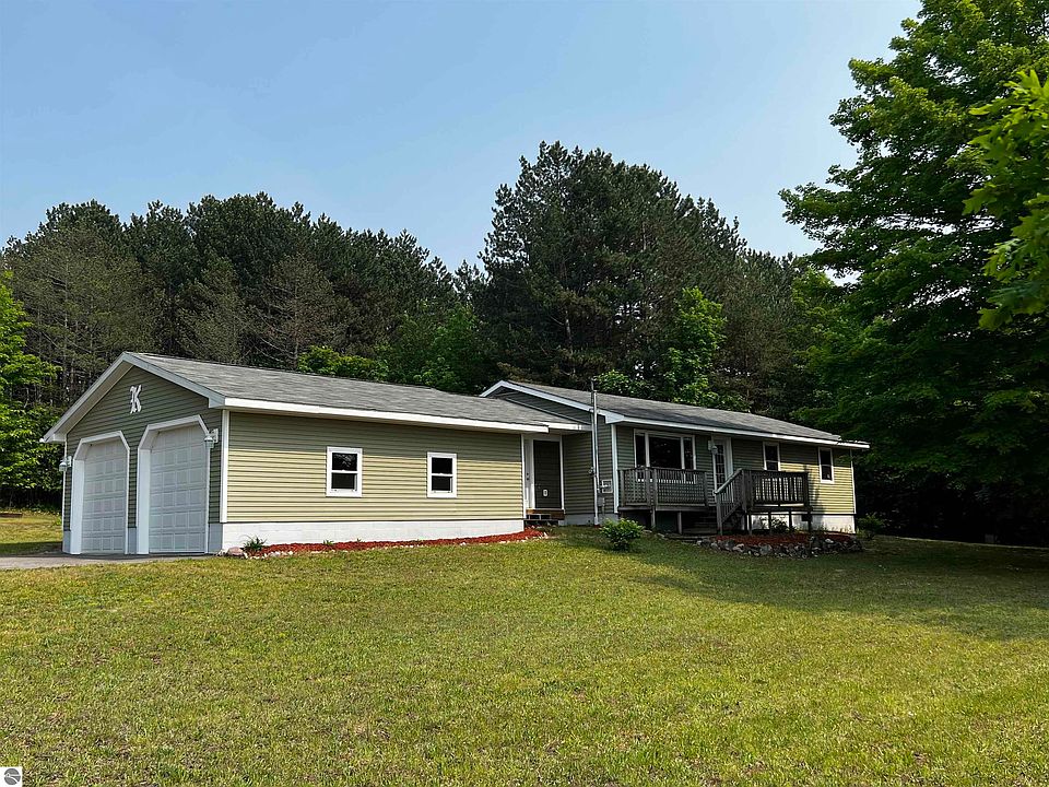 1st image of 5095 Batchelder Rd