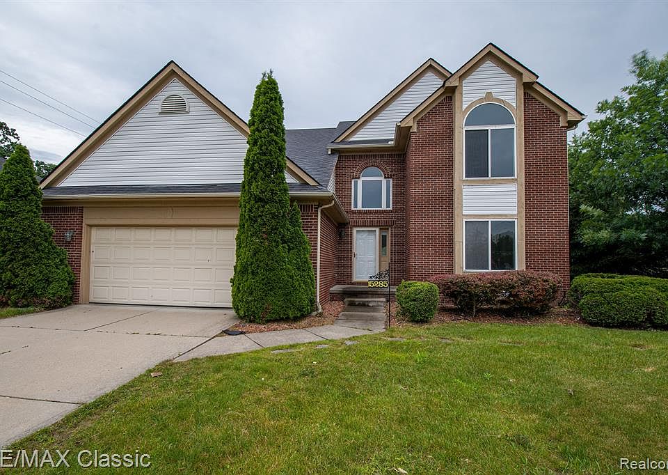 15285 Taylor Blvd, Livonia, MI 48154 Zillow