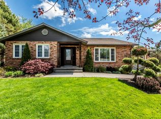 1191 Sunset Dr, Pelham, ON L0S 1C0