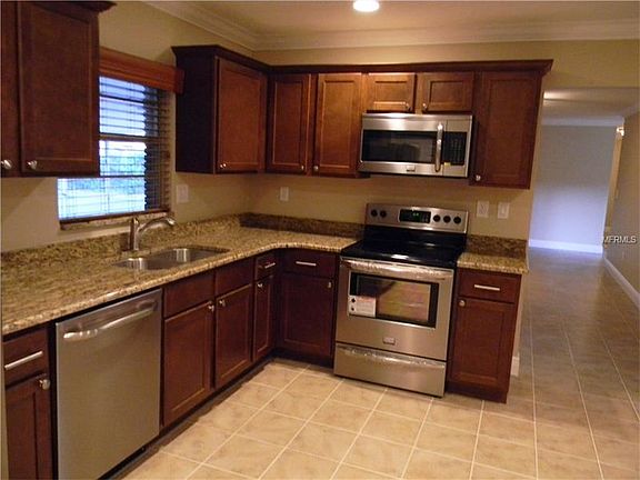 5th image of 1204 Heidi Ln S