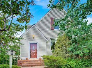 59 Marlboro Rd, Valley Stream, NY 11581