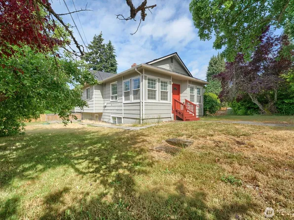 19401 8th Avenue S, Des Moines, WA 98148