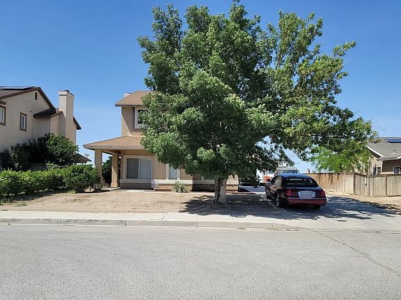 2nd image of 14806 Rose Pl