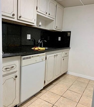 5th image of 14415 N Kendall Dr APT G212