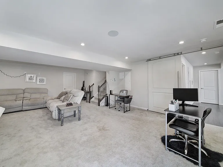 6710 Carradale Way — Photo 19