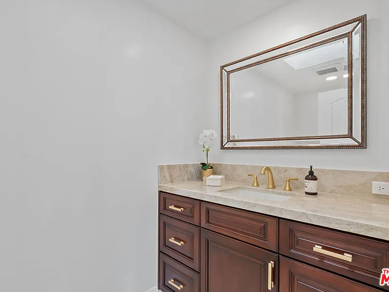4159 Regal Oak Dr — Photo 37