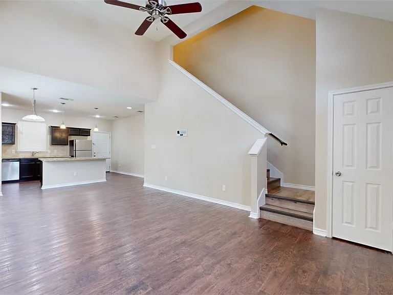205A Sterling St — Photo 4