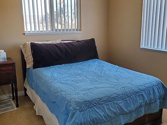 Bedroom 2 (upstairs)