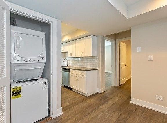 3rd image of 1450 N Ashland Ave
