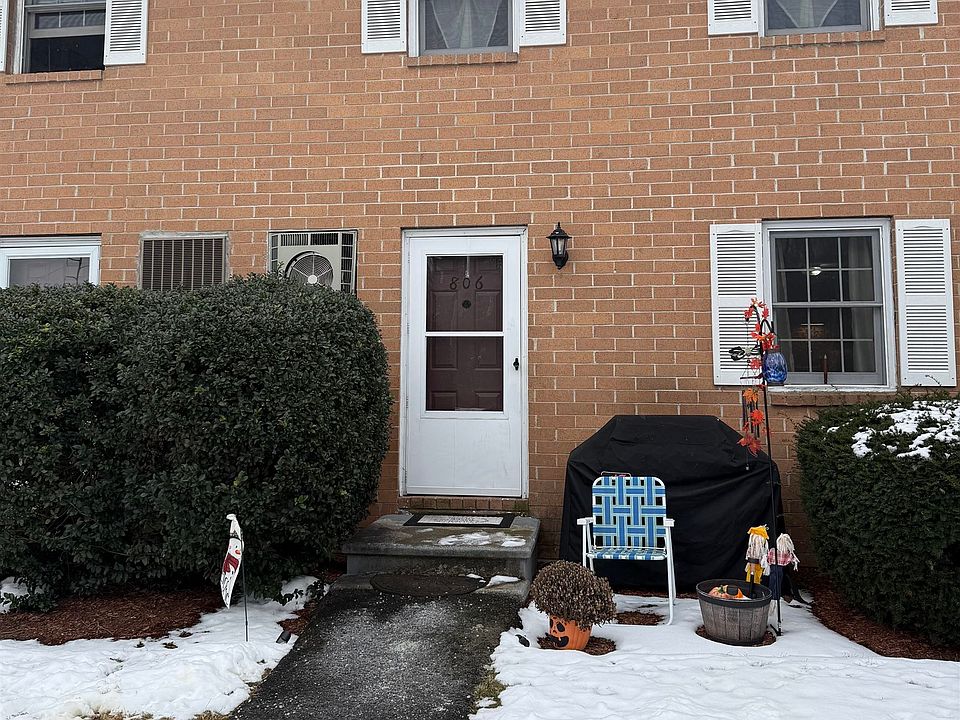 1st image of 806 Elmwood Dr