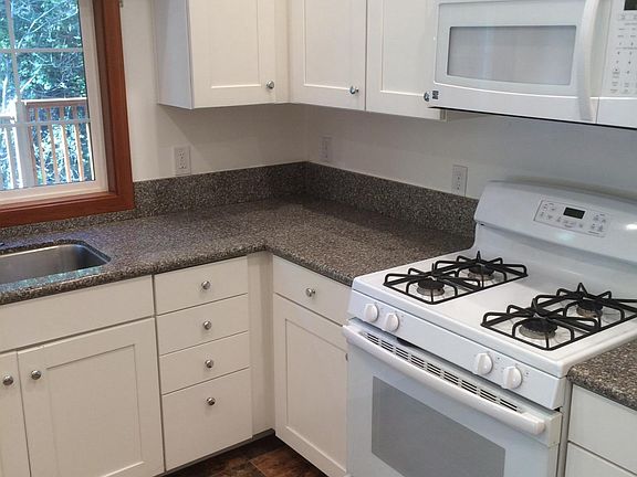 2nd image of 8273 Hermosa Ave