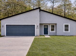10707 N Hatari Dr, Citrus Springs, FL 34434
