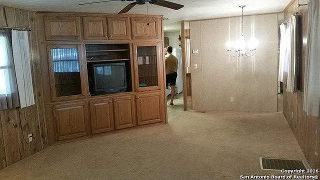 8434 Braewick Dr — Photo 3