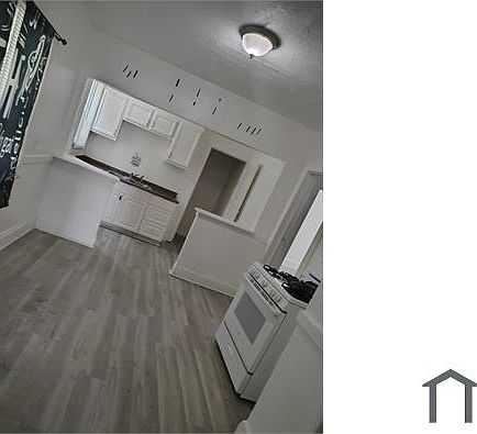 1st image of 3697 E 149th St #1