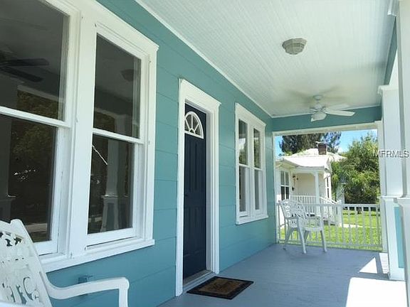 4th image of 607 New York Ave