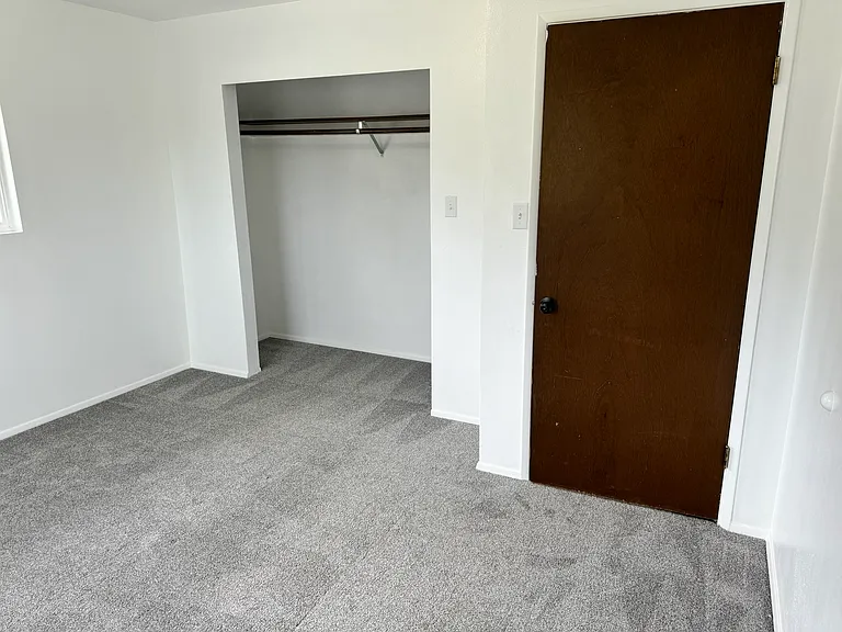 3013 W 2nd St — Photo 28