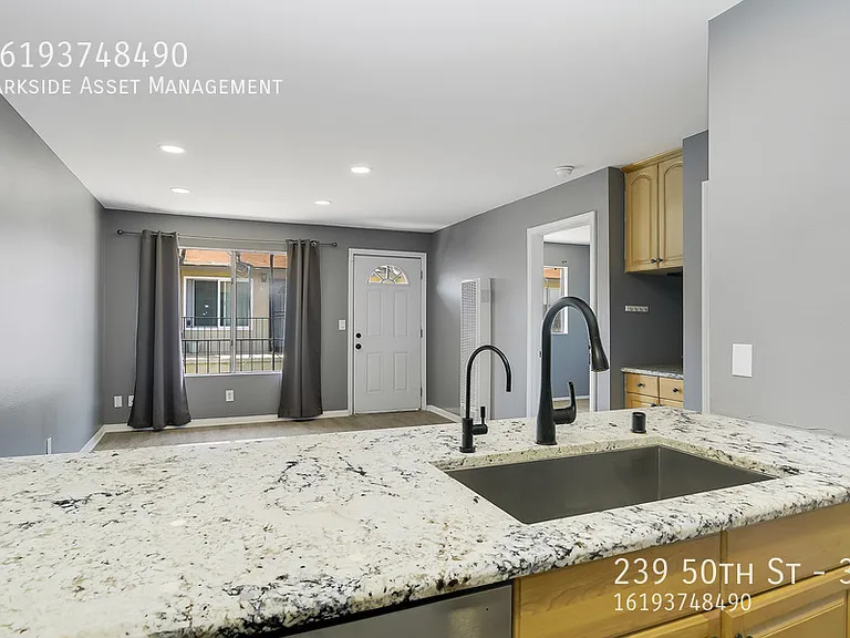 239 50th St #37 — Photo 10