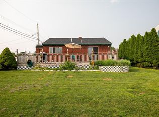 27 Ormerod Ave, Portsmouth, RI 02871