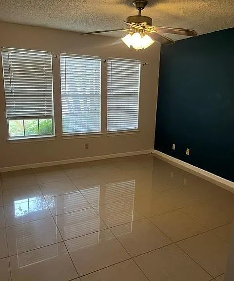 339 Fantail Loop #B — Photo 11