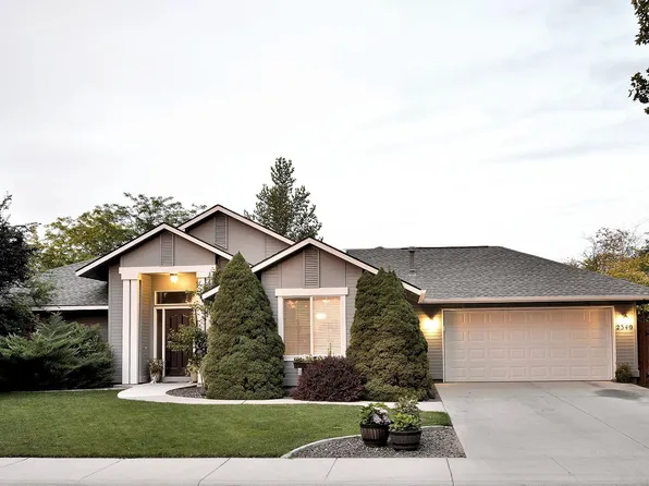 2340 N Warwick Ave, Meridian, ID 83646