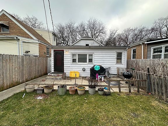 5th image of 3517 N Pittsburgh Ave