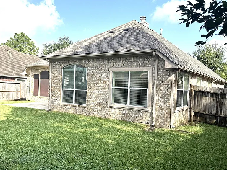 10023 Hickory Trail Ln — Photo 18
