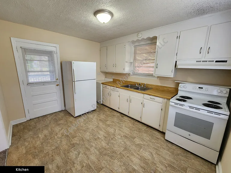 1305 Pine St — Photo 7