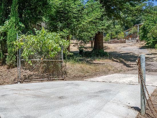 3rd image of 243 Riverview Dr