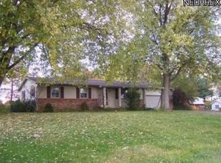 809 Marigold St NW, Hartville, OH 44632