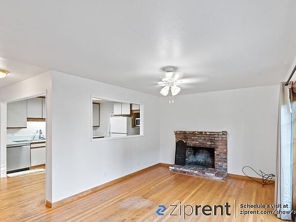 5th image of 2391 Cabrillo Ave
