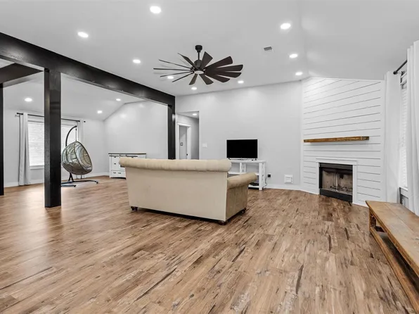 11357 Grand Harbor Blvd, Montgomery, TX 77356