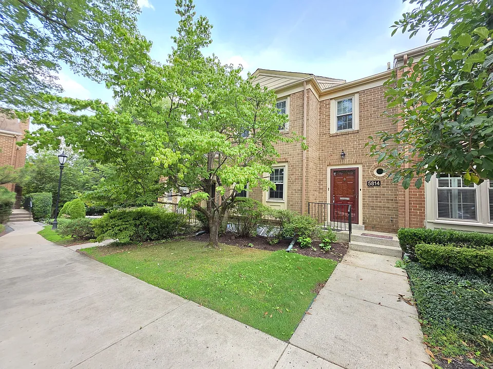 5814 Tudor Ln