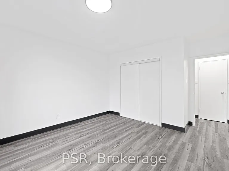 600 Eglinton Ave W #209 — Photo 14