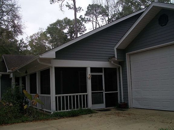 2nd image of 10422 Wildwood Dr