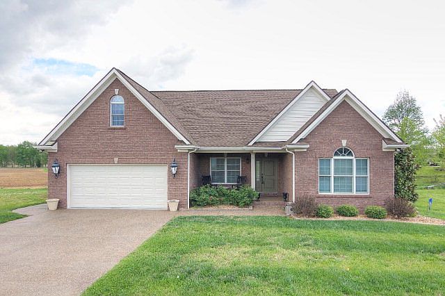 1st image of 4916 Diamond Dr
