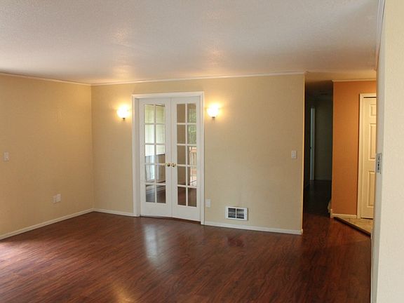 5th image of 503 189th Street Ct E