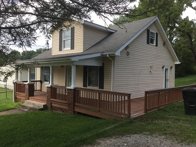 1603 Staples St — Photo 12