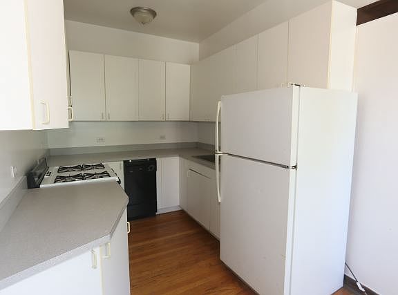 4th image of 816 W Waveland Ave APT 30
