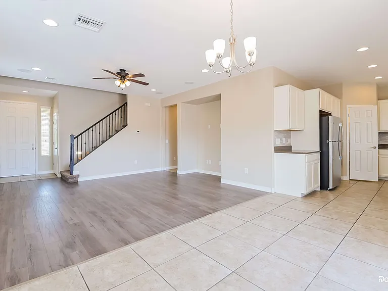 8046 S Dolphin Way — Photo 5