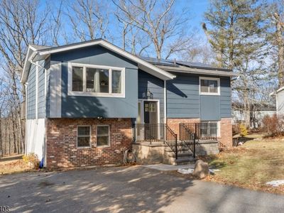 12 Hobart Trl, Hopatcong, NJ, 07843