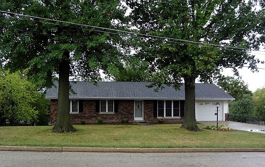 1st image of 4425 Rainbow Cir