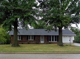 4425 Rainbow Cir, Jefferson City, MO 65109