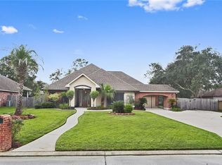 581 Clayton Ct, Slidell, LA 70461