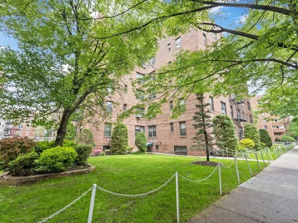 15 Oliver Street image 17 of 21