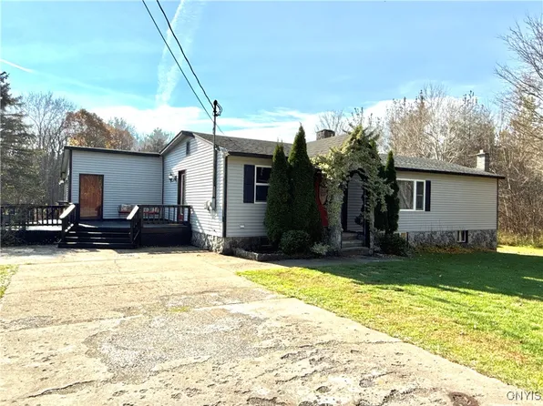 213 Frank Lacy Rd, Pulaski, NY 13142