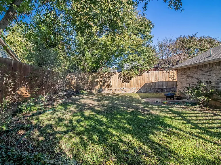 436 Hillside Dr — Photo 32